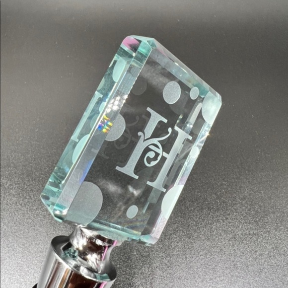 Wine Bottle stopper with the letter “H” - Picture 3 of 7